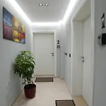 Rs Skendo Apartament Gjirokastra